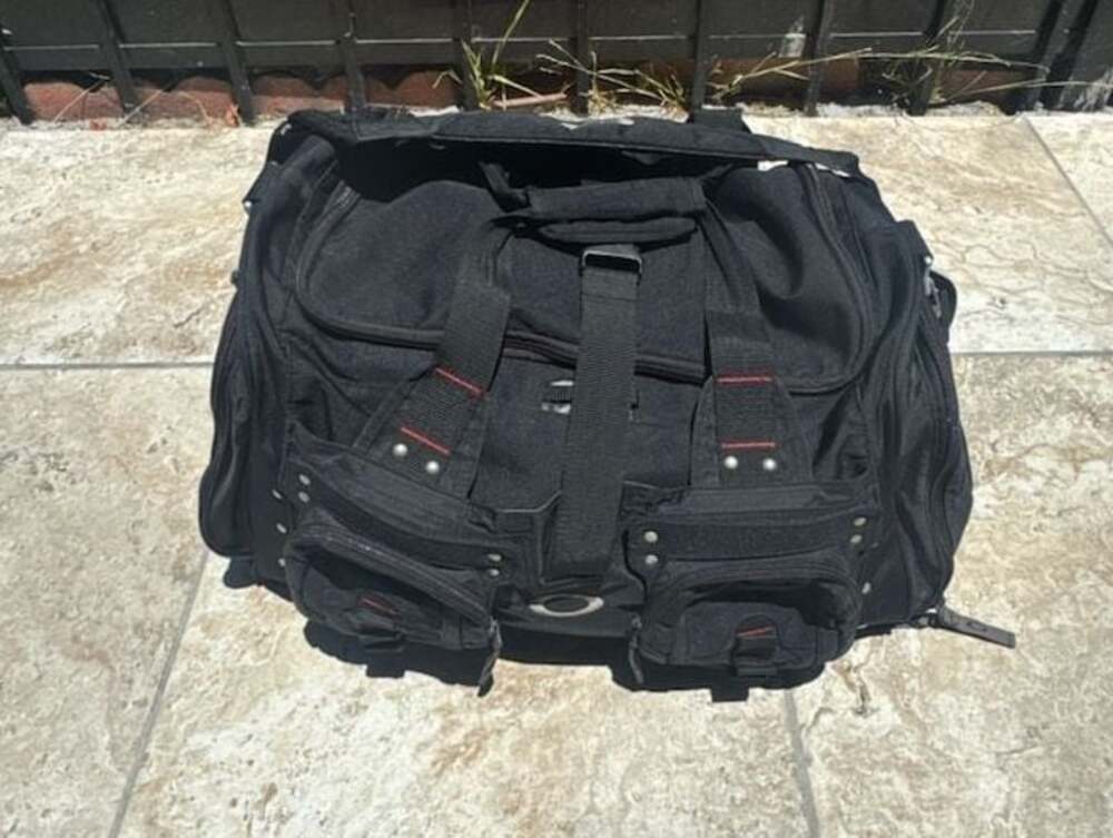 Vintage Oakley Tactical Utility Duffle Bag